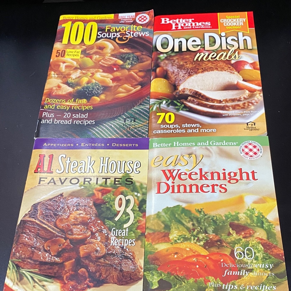 Better Homes and Gardens vintage Cookbook magazine Set